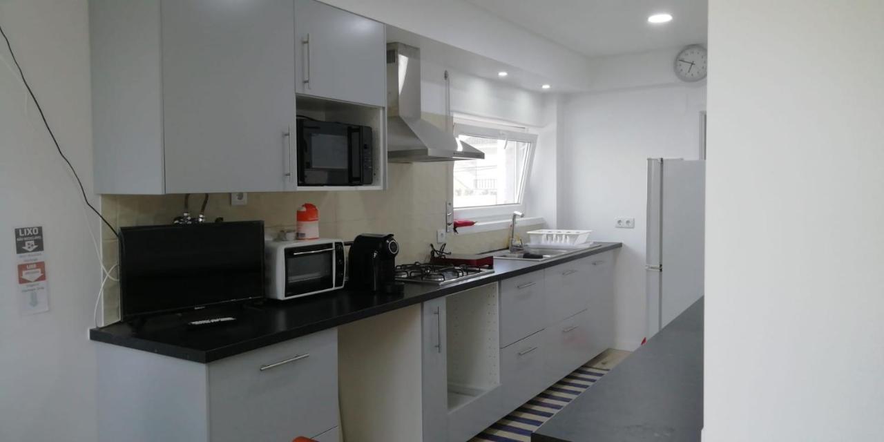 Guesthouse Marialva Park Corroios Bagian luar foto