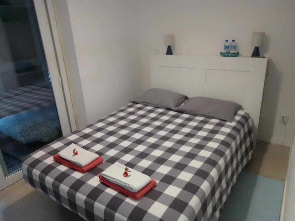 Guesthouse Marialva Park Corroios Bagian luar foto